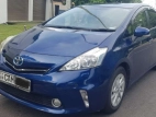 Toyota Prius Alpha 2013 Car
