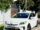 Toyota Prius S LED 2013 Car