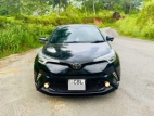 Toyota CHR NGX50 TURBO 2018 SUV