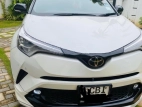Toyota CHR NGX 10 2018 SUV