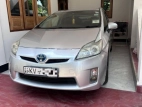 Toyota Prius 2011 Car - image 2
