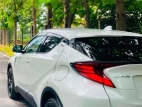 Toyota CHR NGX10 2023 SUV