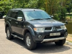 Mitsubishi Montero Sport 7 2012 SUV