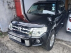 Mitsubishi Montero V98 2013 SUV