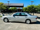 Benz E200 2000 Car